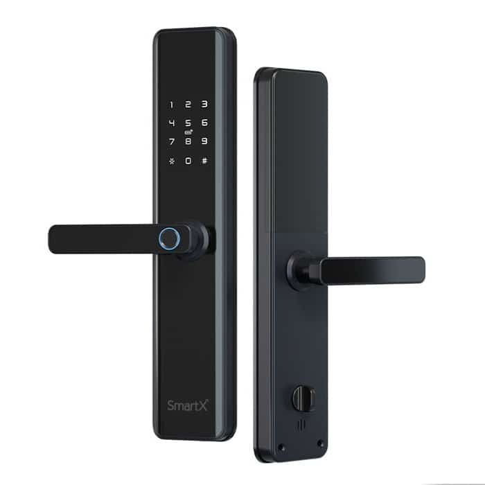 HIKVISION 8 unit 1080P night vision security cc camera Package