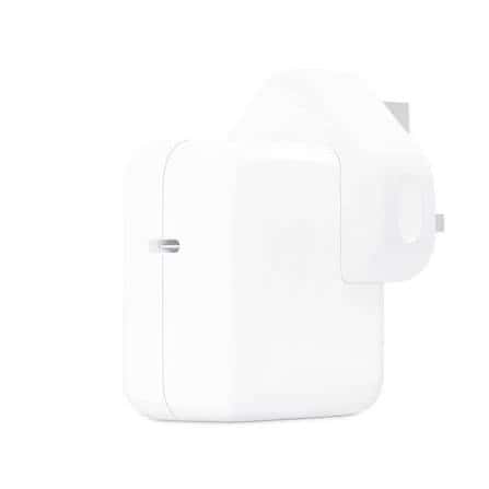 Apple 𝐀𝐏𝐏𝐋𝐄 30w USB C Adapter